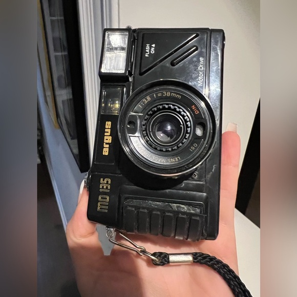 Vintage ARGUS MD135 Film Camera 35mm Motor Drive 1:3.8 f 38mm Black With Case - Picture 9 of 16